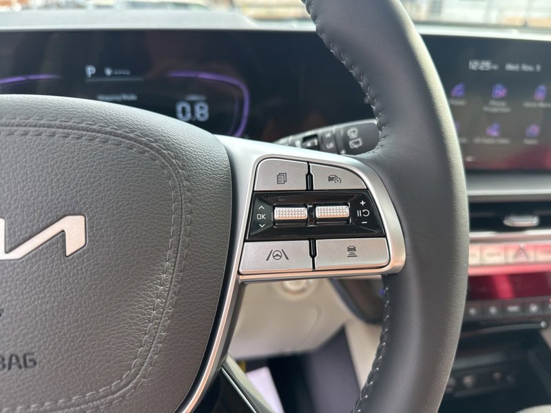 New 2025 Kia Telluride S image 33