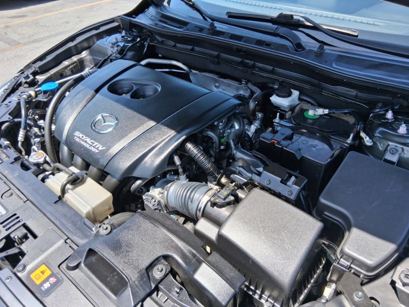 Used 2018 MAZDA MAZDA3 Touring FWD image 23