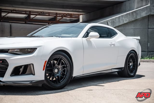 Used 2018 Chevrolet Camaro ZL1 RWD image 46