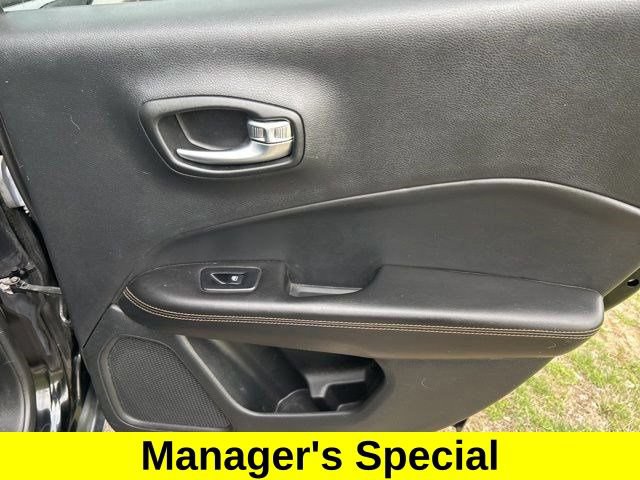 Used 2020 Jeep Compass Limited AWD/4WD image 35