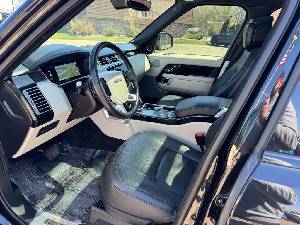 Used 2018 Land Rover Range Rover Supercharged image 22