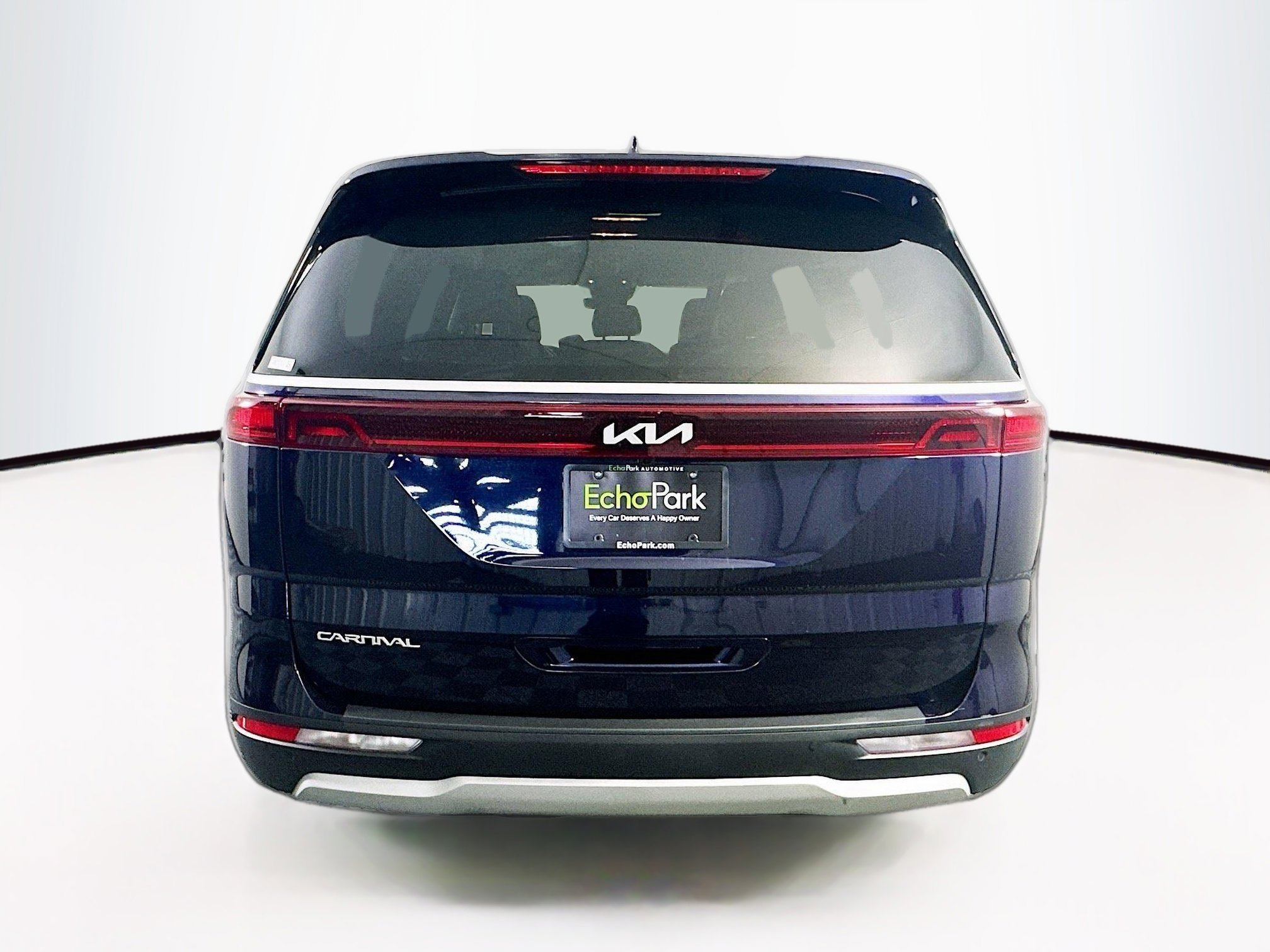 Used 2024 Kia Carnival LX image 7