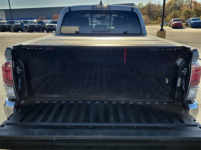 Used 2020 Toyota Tacoma TRD Off-Road image 16