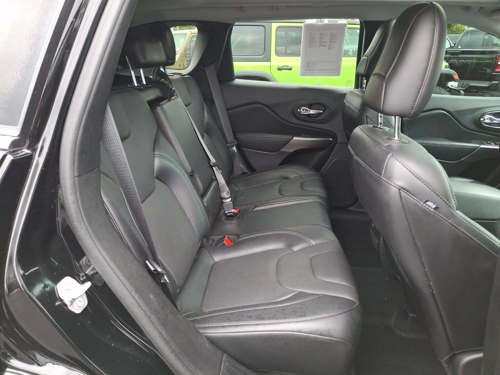 Used 2021 Jeep Cherokee Latitude Lux w/ Sun & Sound Group AWD/4WD image 20