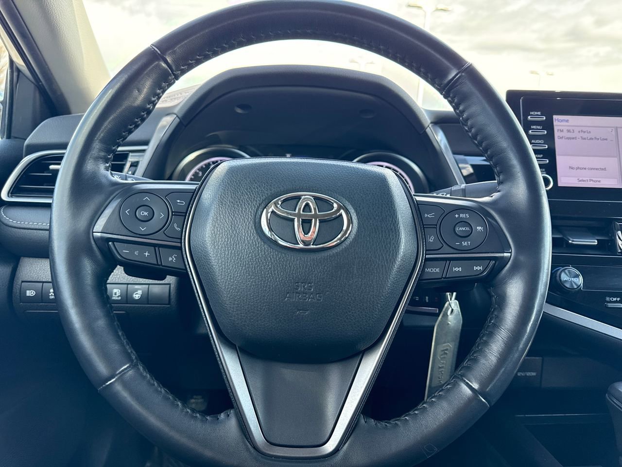 Used 2024 Toyota Camry SE image 17