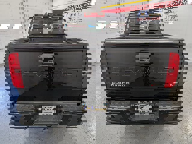 Used 2022 Chevrolet Colorado LT w/ LT Convenience Package image 6