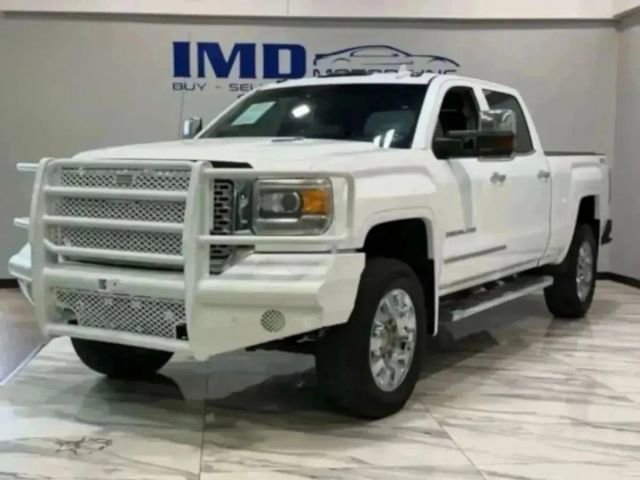 Used 2015 GMC Sierra 2500 Denali w/ Duramax Plus Package image 2
