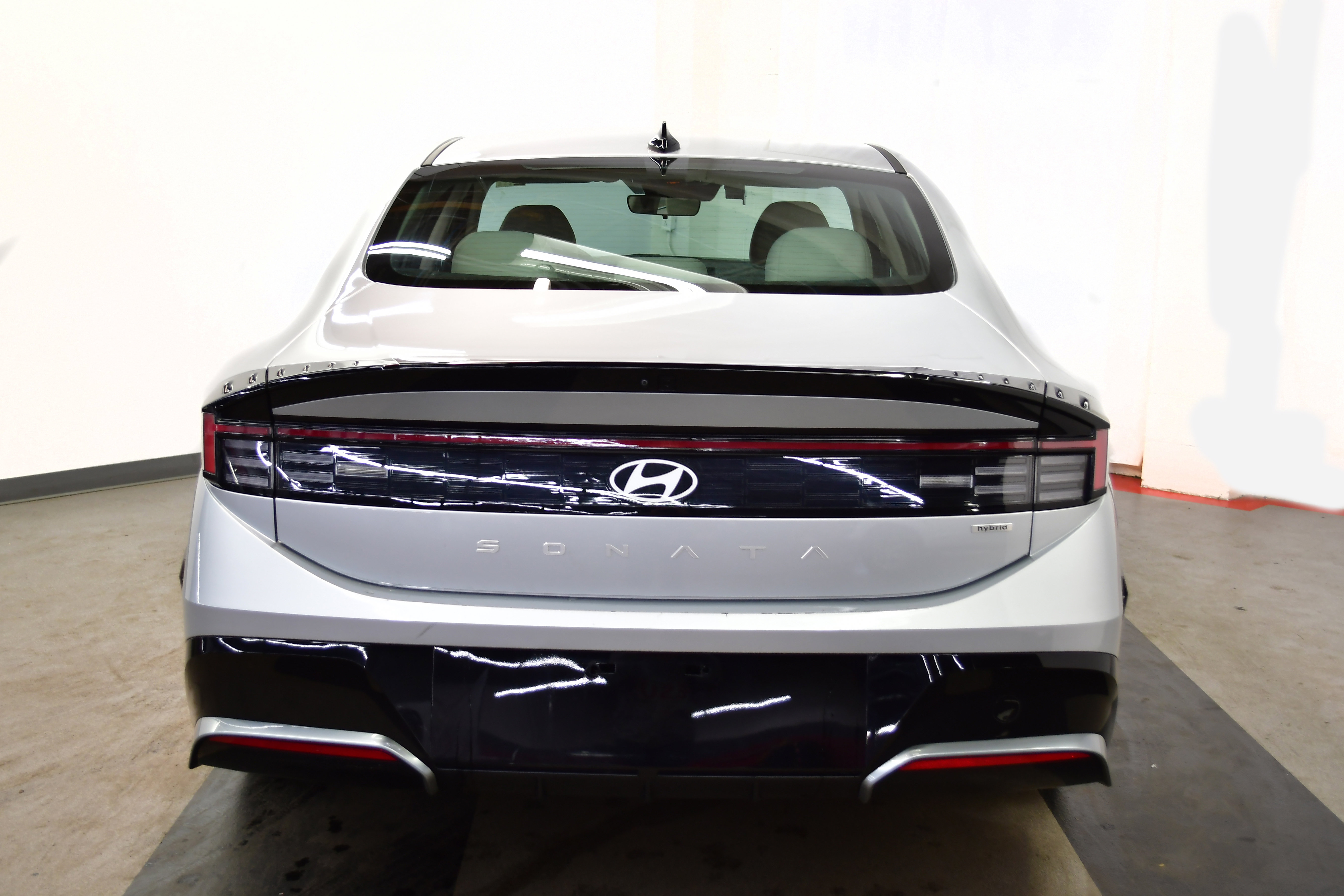 Used 2025 Hyundai Sonata SEL FWD image 6