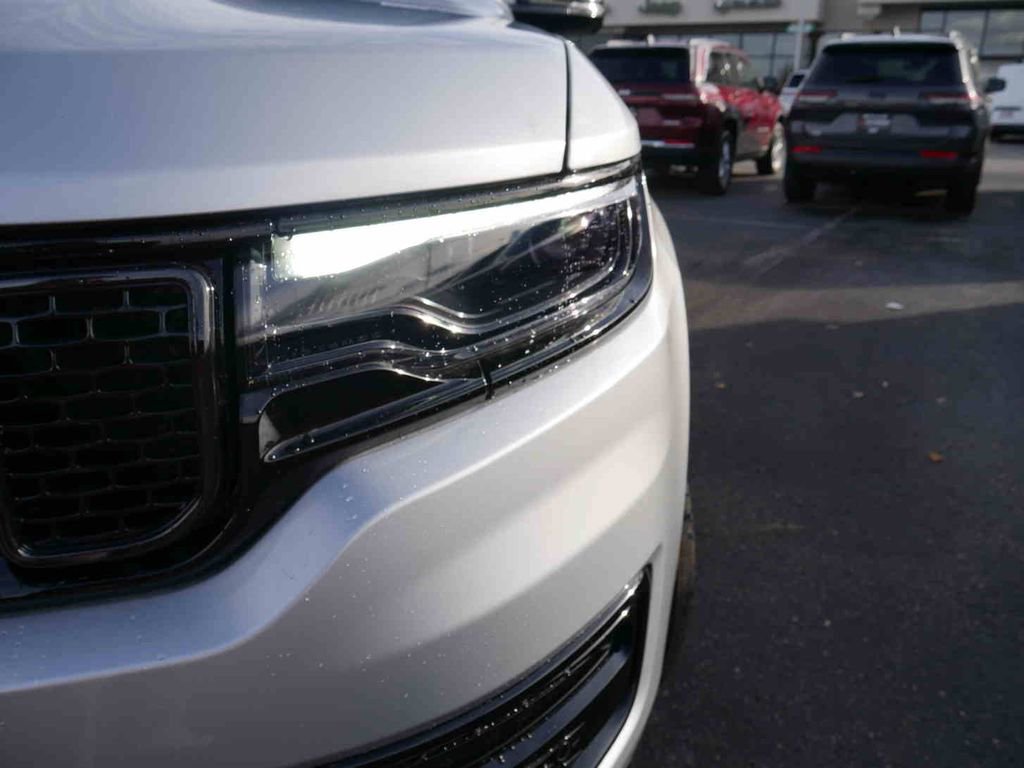New 2025 Jeep Wagoneer Series II w/ Convenience Group I AWD/4WD image 27