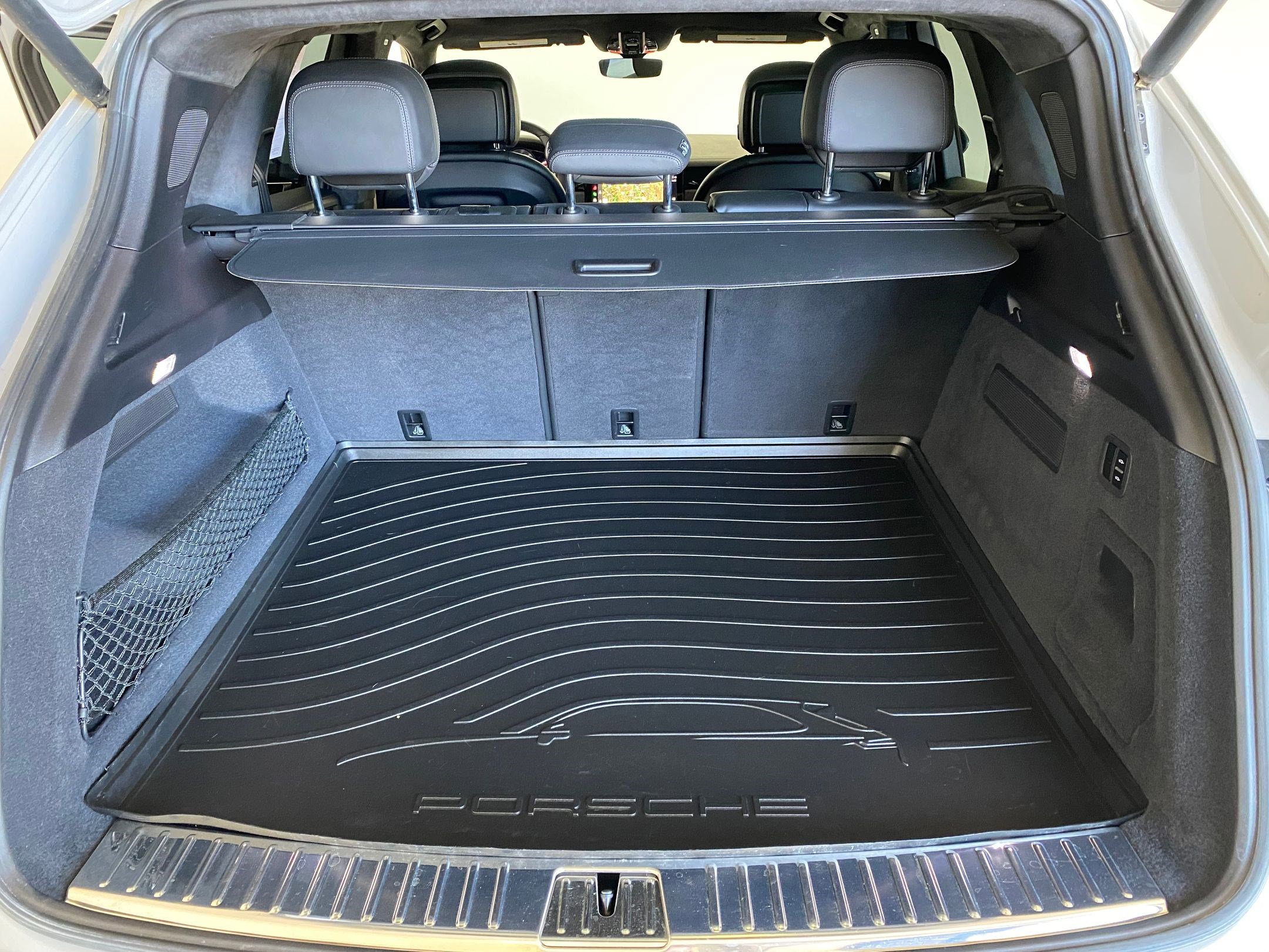 Certified 2023 Porsche Cayenne Turbo image 47