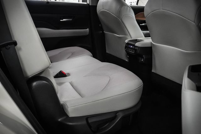 Used 2024 Toyota Grand Highlander AWD image 23