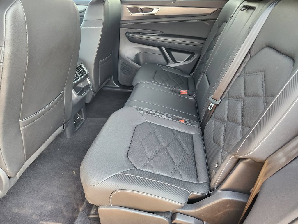 Used 2026 Volkswagen Atlas Cross Sport SE FWD image 29