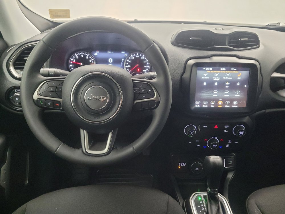 Used 2022 Jeep Renegade Latitude image 22