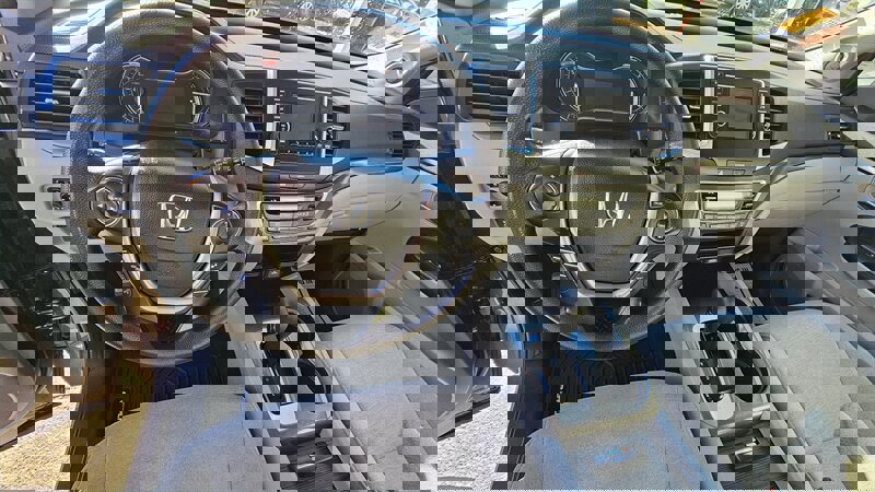 Used 2016 Honda Pilot LX image 11