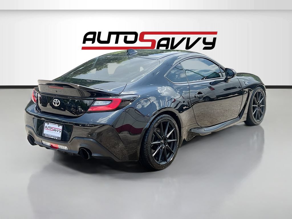 Used 2023 Toyota GR86 Premium w/ ALL Weather Mat Package (TMS) RWD image 7