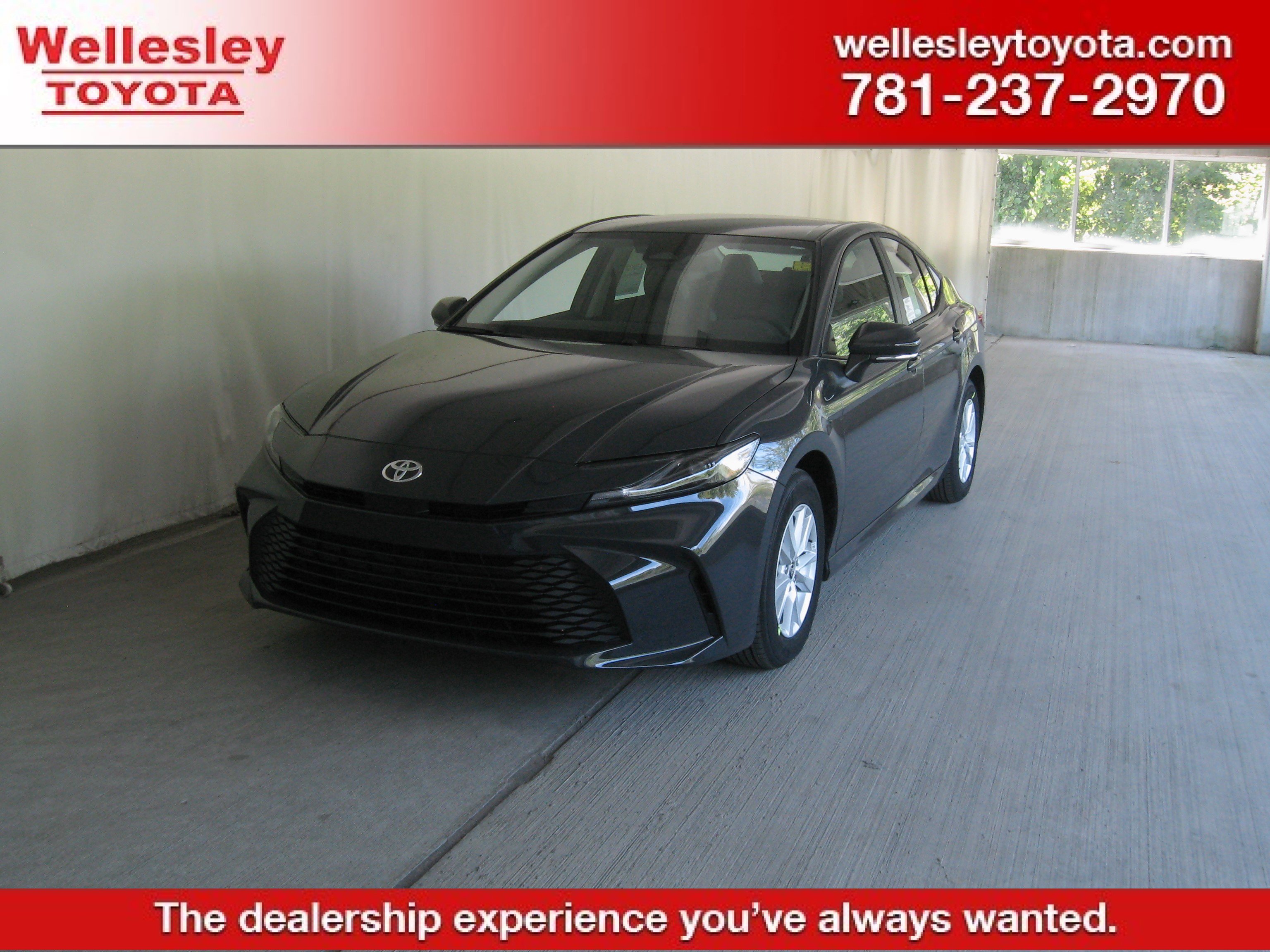 New 2025 Toyota Camry LE