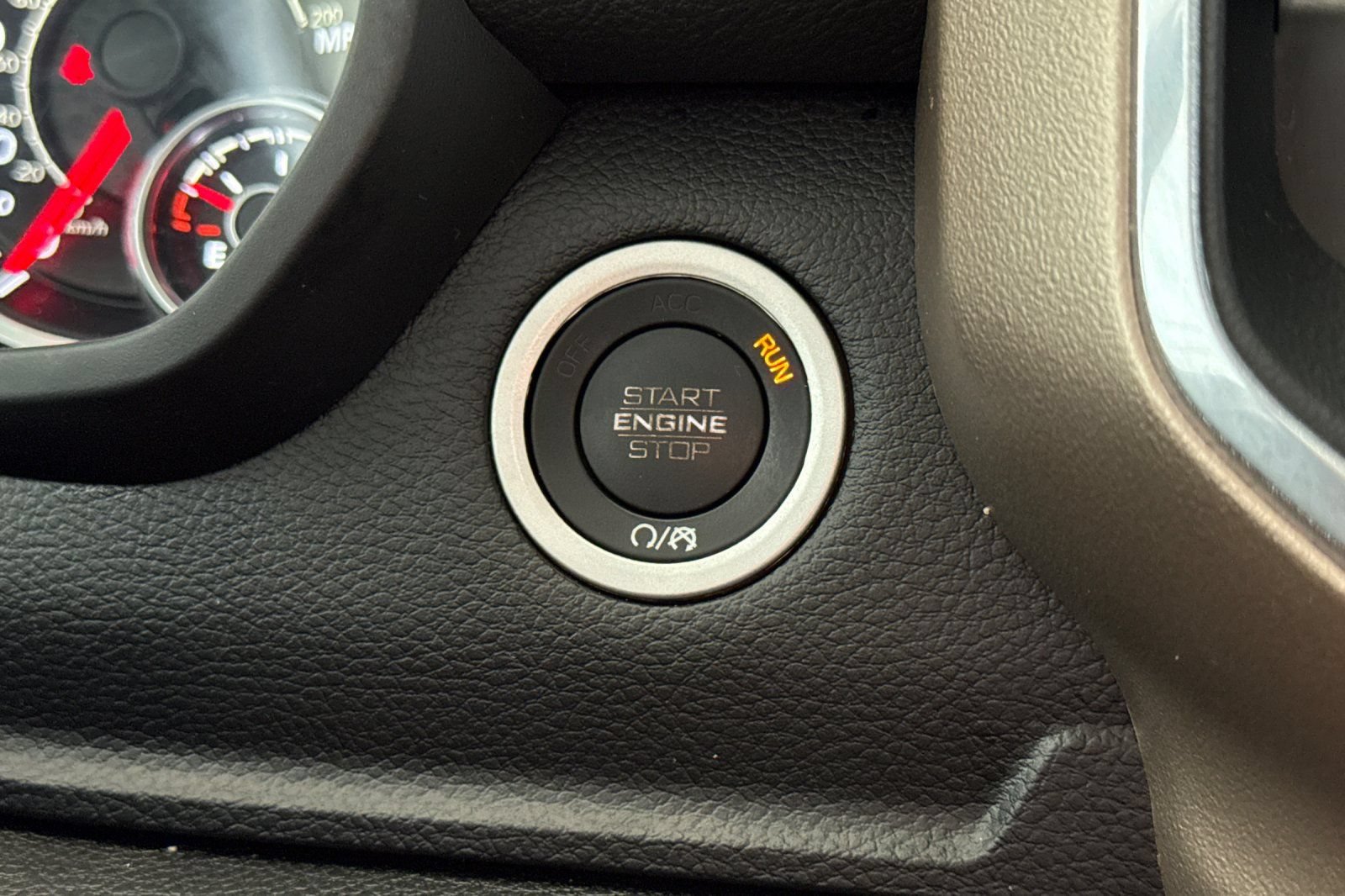 Used 2022 RAM 1500 Laramie AWD/4WD image 23