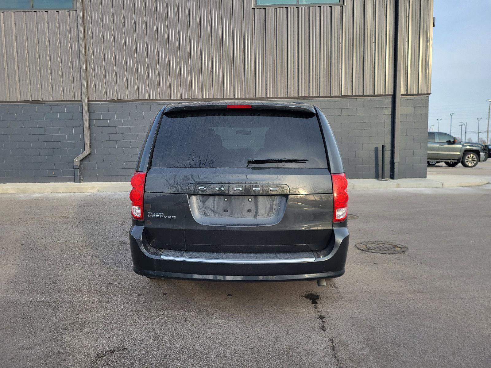 Used 2012 Dodge Grand Caravan SXT image 4
