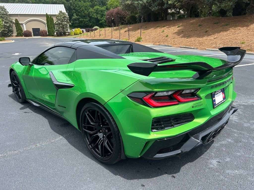 Used 2026 Chevrolet Corvette Z06 w/ Z07 Performance Package RWD image 23