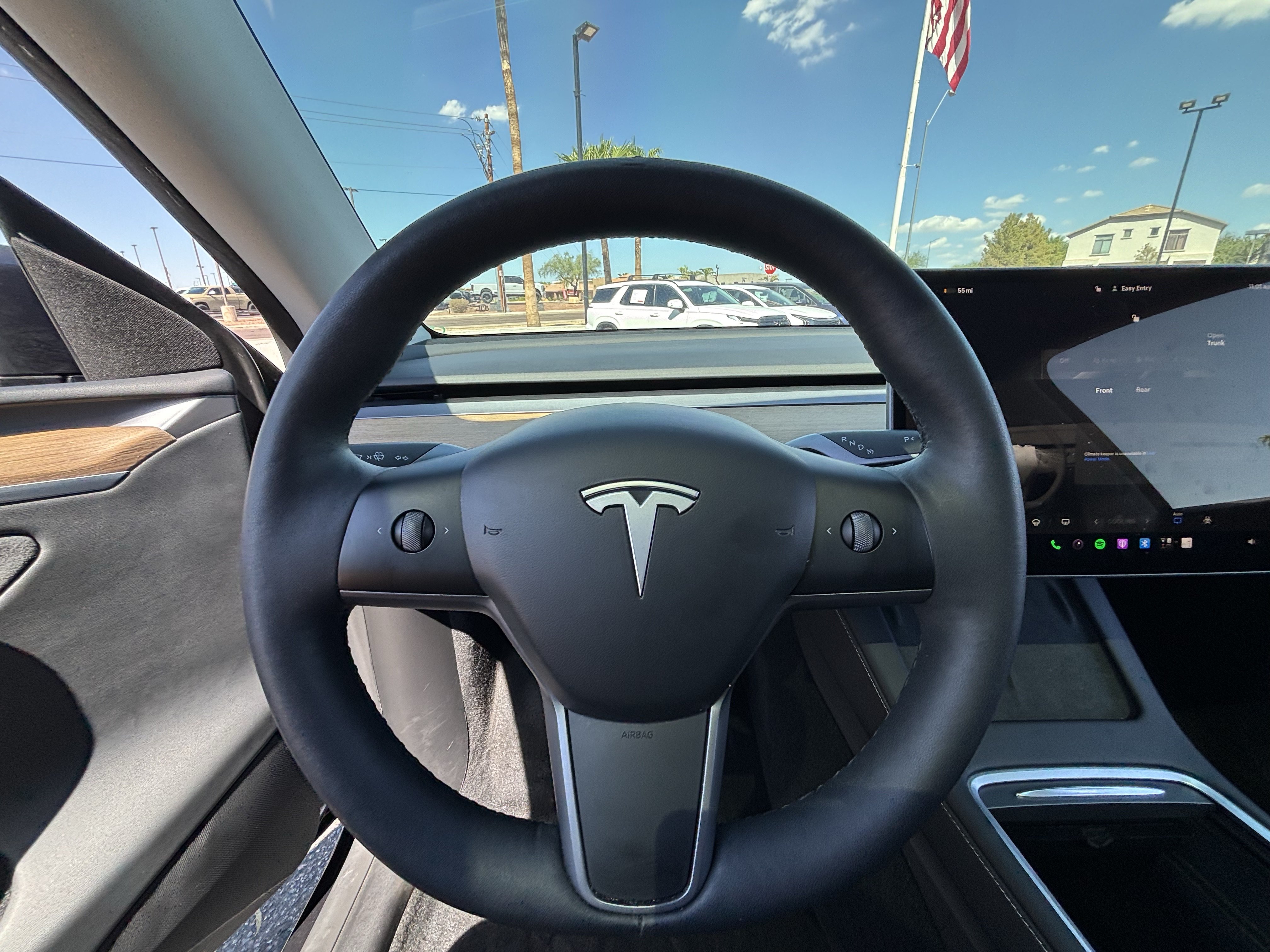 Used 2024 Tesla Model Y Long Range AWD/4WD image 27