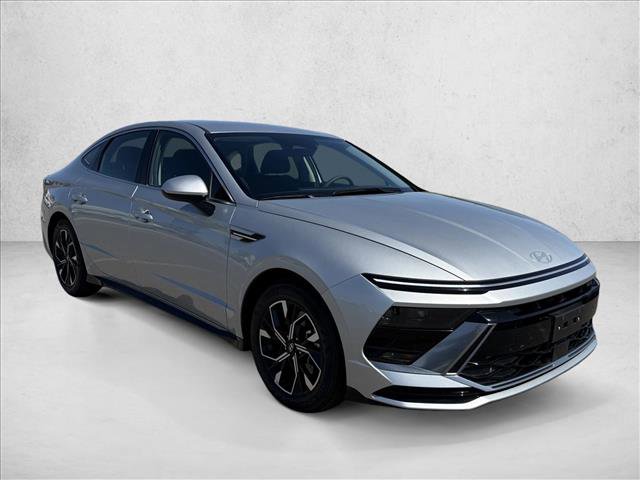 Used 2025 Hyundai Sonata SEL image 3