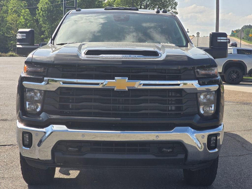 Used 2026 Chevrolet Silverado 2500 LT w/ Safety Package AWD/4WD image 10