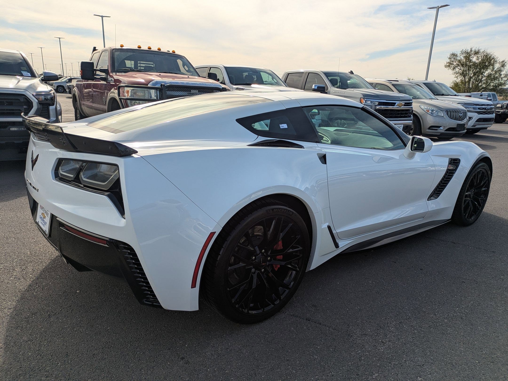 Used 2017 Chevrolet Corvette Z06 image 2