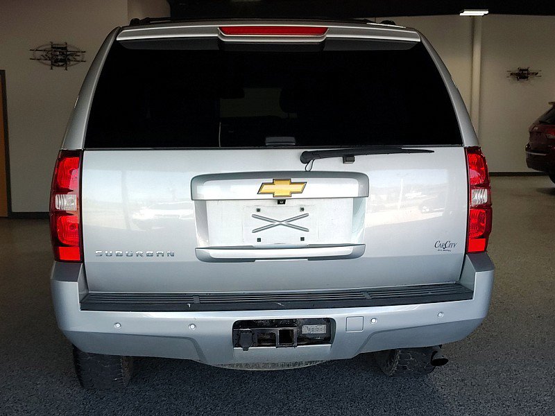 Used 2012 Chevrolet Suburban 2500 LS w/ Convenience Package 1 AWD/4WD image 7