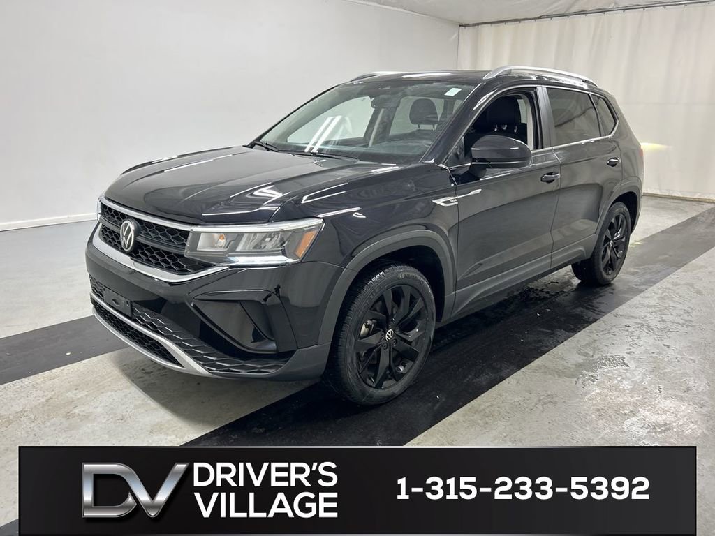 Certified 2022 Volkswagen Taos SE AWD/4WD image 5