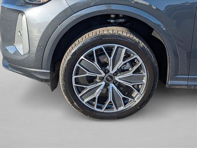 Used 2025 Audi Q5 Premium Plus AWD/4WD image 10