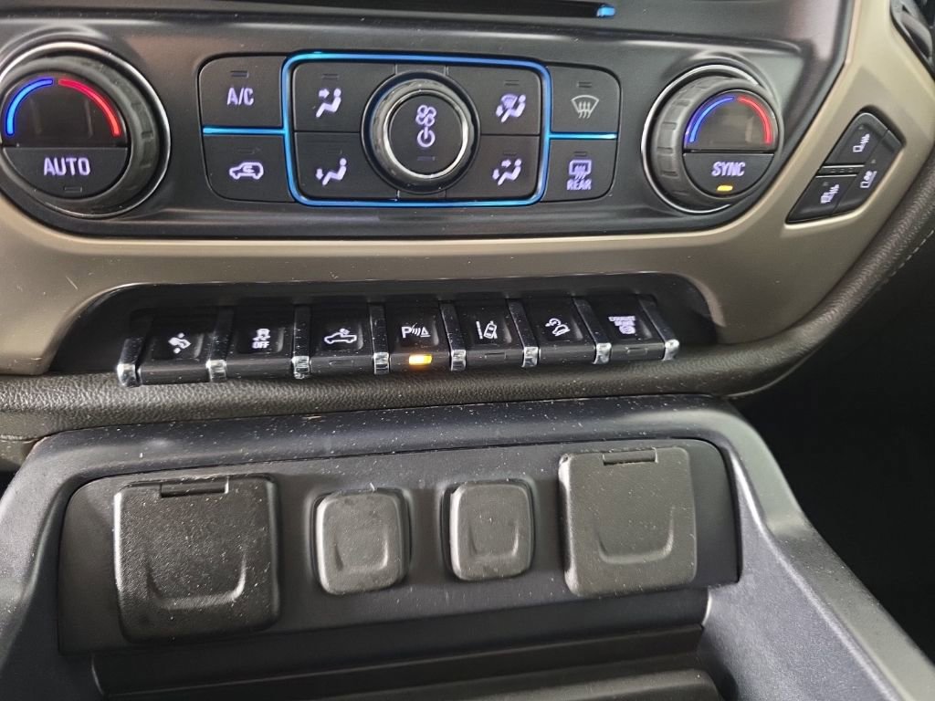 Used 2018 GMC Sierra 3500 Denali w/ Duramax Plus Package image 23