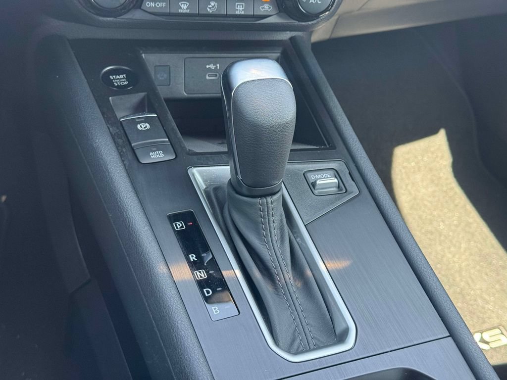 Used 2026 Nissan Kicks SV w/ Cold Weather Package AWD/4WD image 28