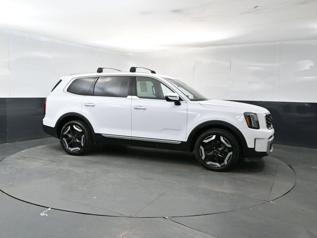 Certified 2024 Kia Telluride S AWD/4WD image 7