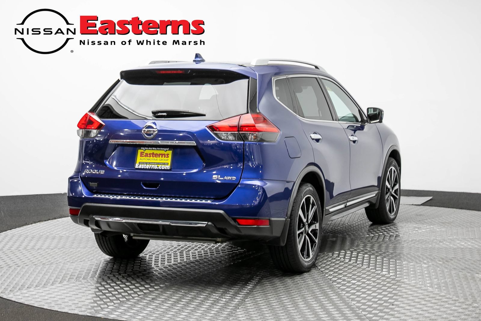 Used 2017 Nissan Rogue SL w/ SL Premium Package AWD/4WD image 5
