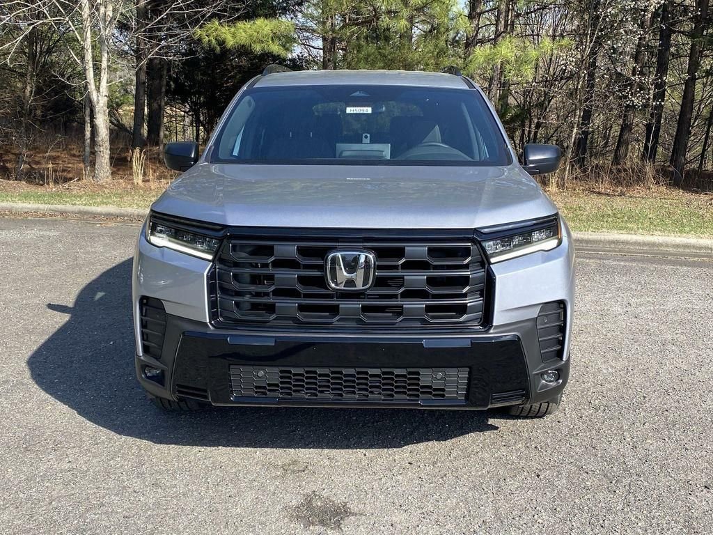 New 2026 Honda Pilot Sport image 3