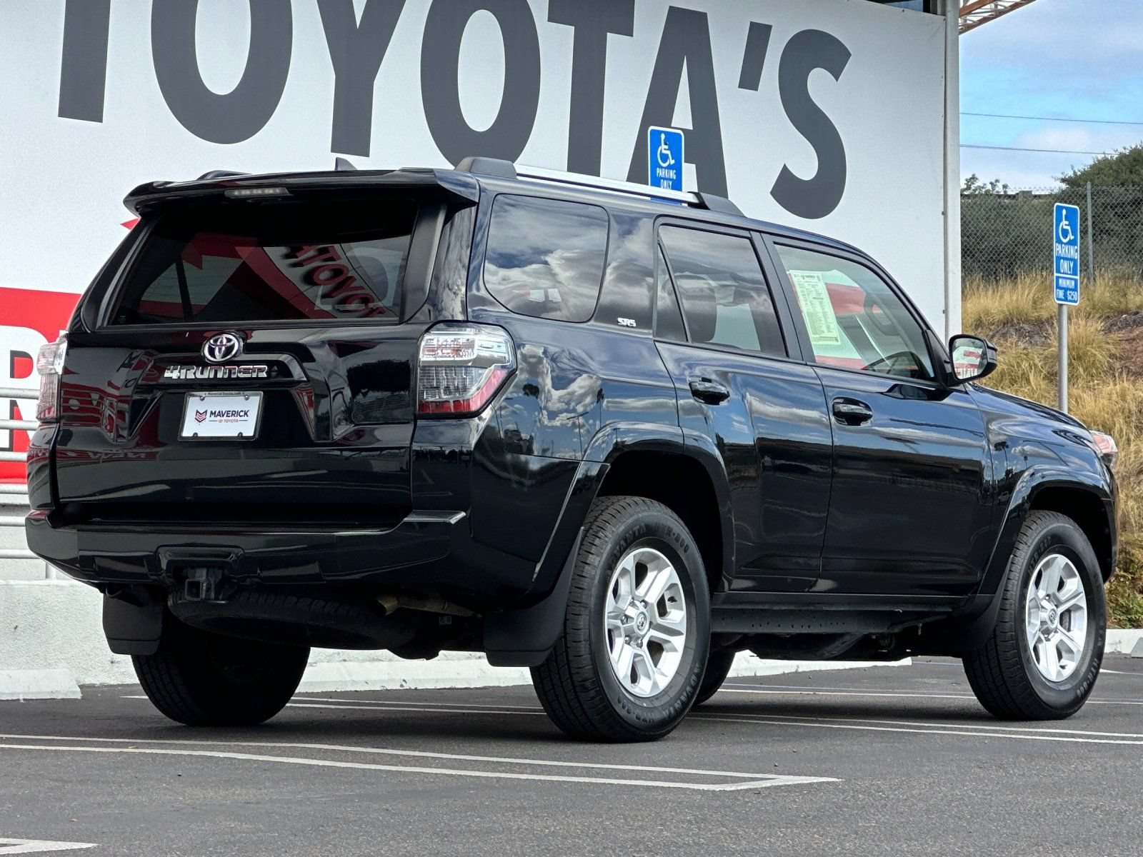 Used 2024 Toyota 4Runner SR5 RWD image 5