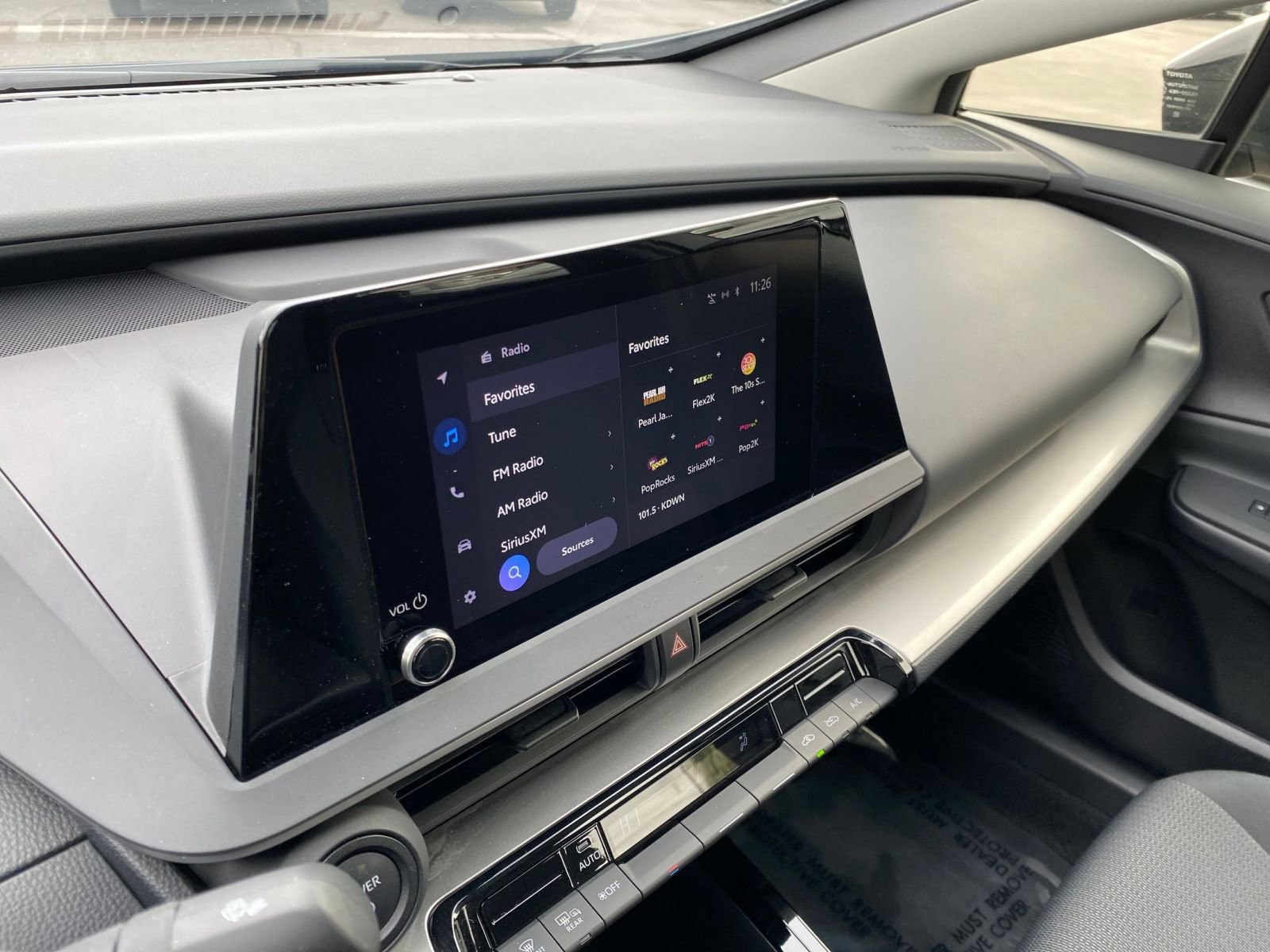 Used 2025 Toyota Prius LE image 18