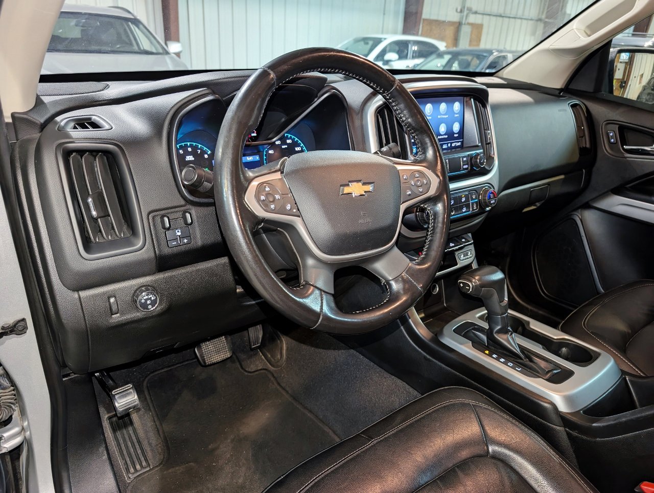 Used 2019 Chevrolet Colorado LT w/ Colorado RST Special Edition RWD image 13