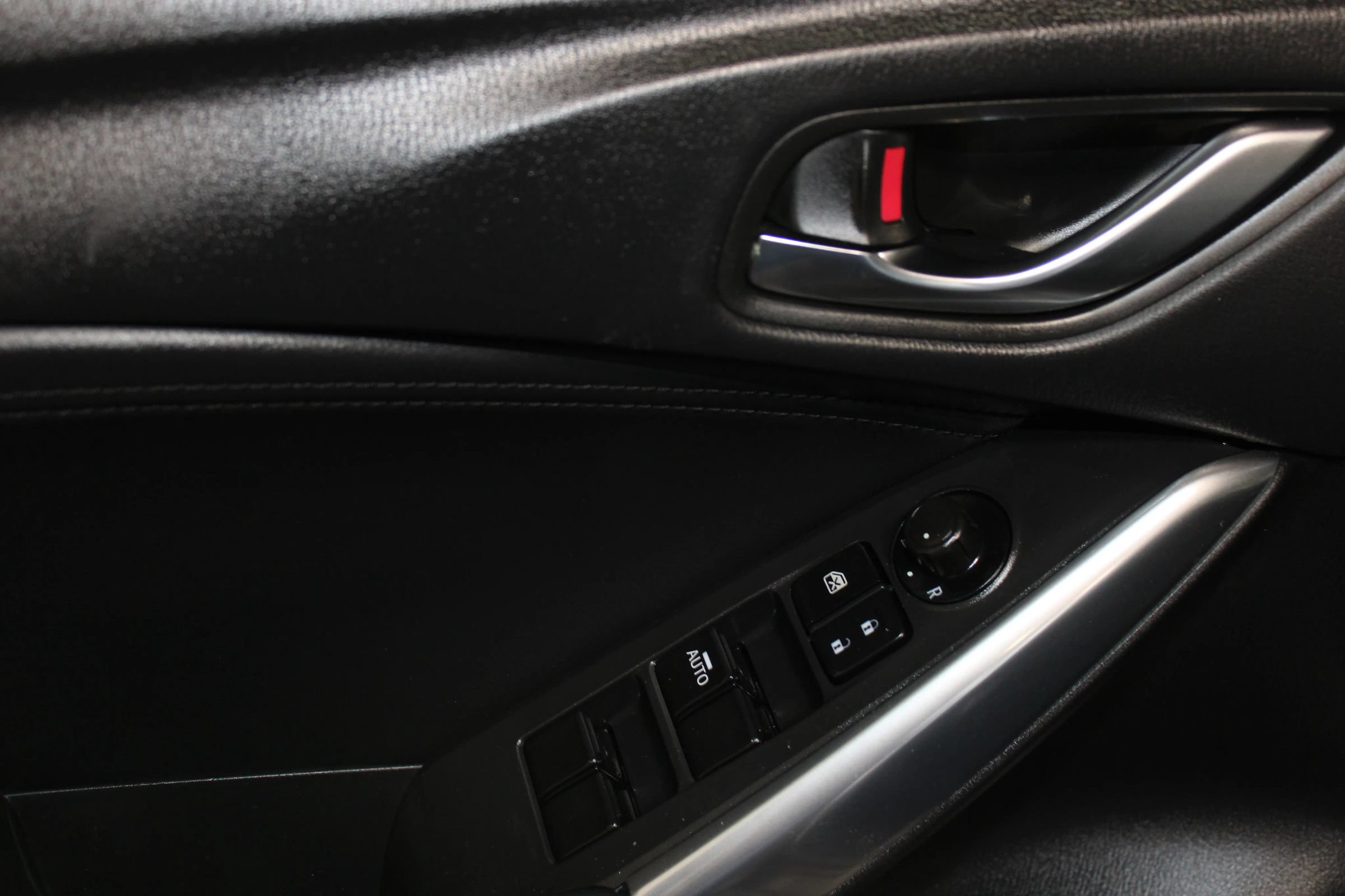 Used 2014 MAZDA MAZDA6 Grand Touring w/ GT Technology Package FWD image 9