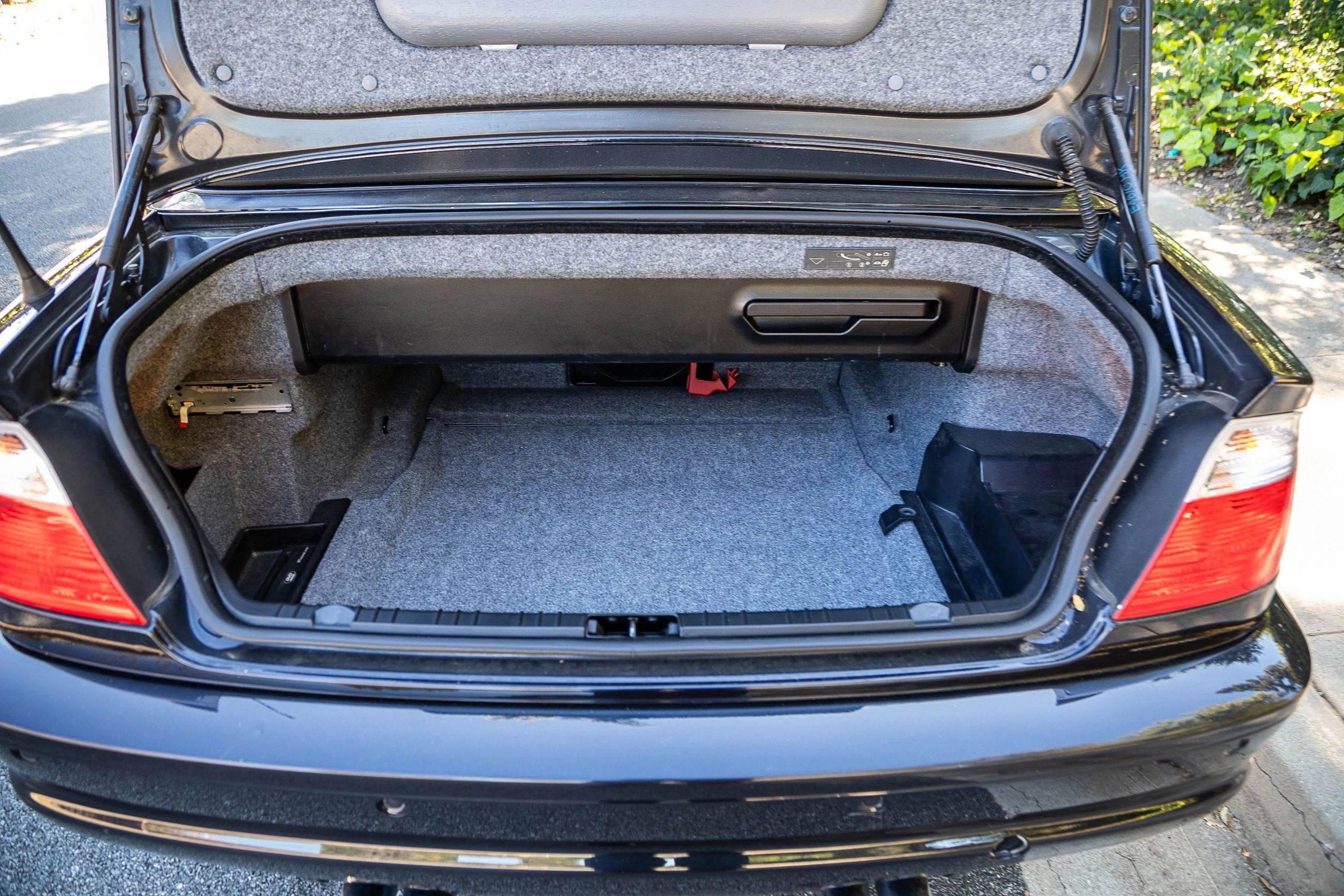 Used 2003 BMW M3 Convertible image 33