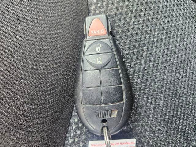 Used 2019 Jeep Cherokee Latitude w/ Popular Appearance Group image 28