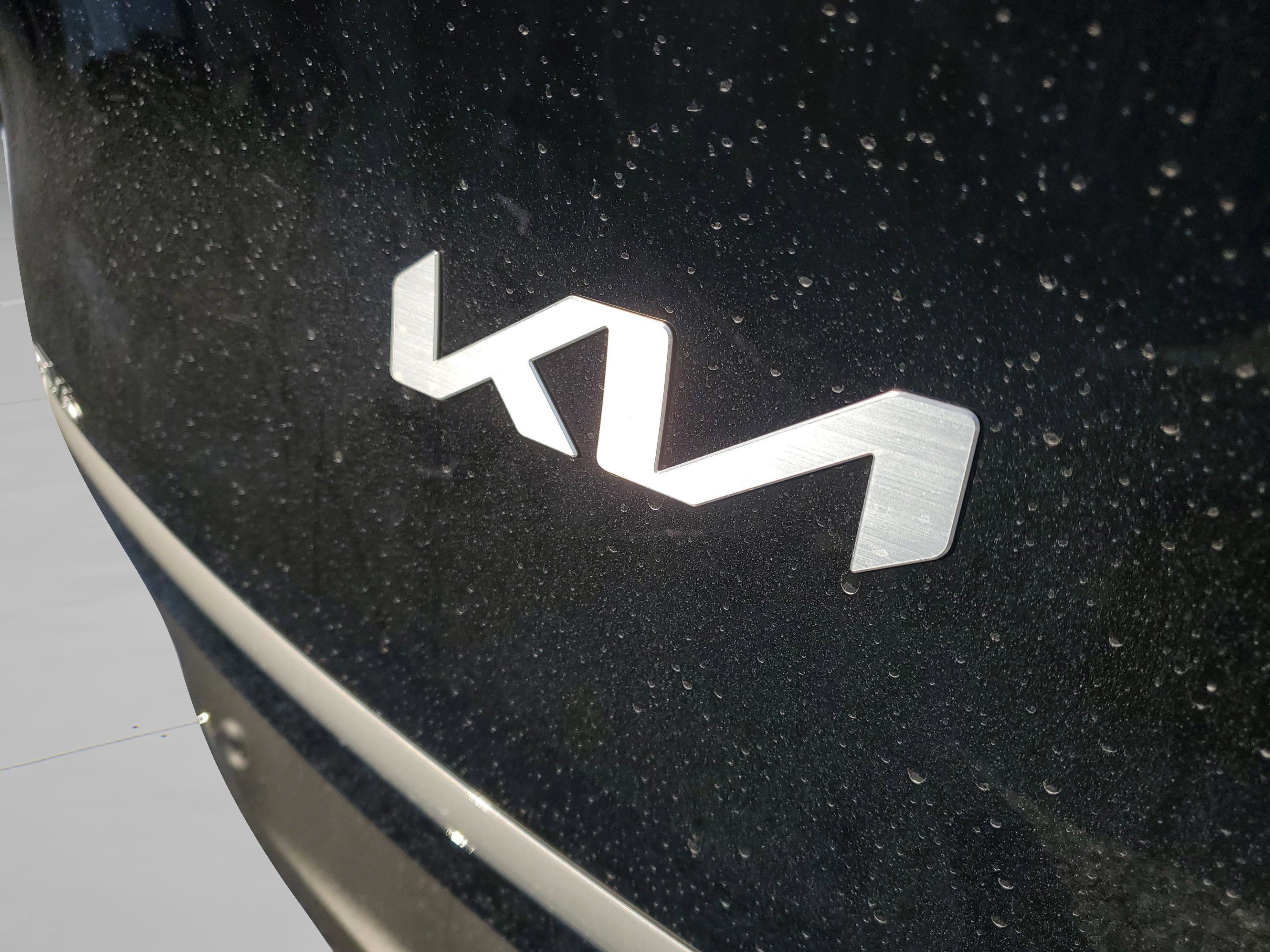 New 2025 Kia EV6 Light w/ Light LR Technology Package image 29