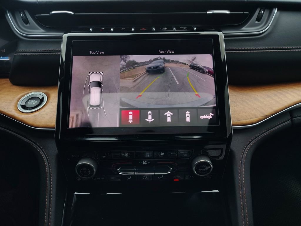 Used 2021 Jeep Grand Cherokee L Summit image 9