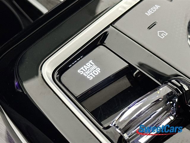 Used 2025 BMW 740i xDrive image 34