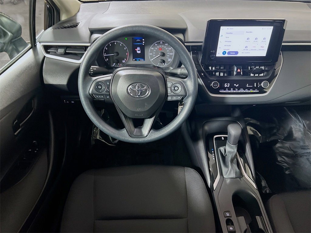 Used 2025 Toyota Corolla LE image 20
