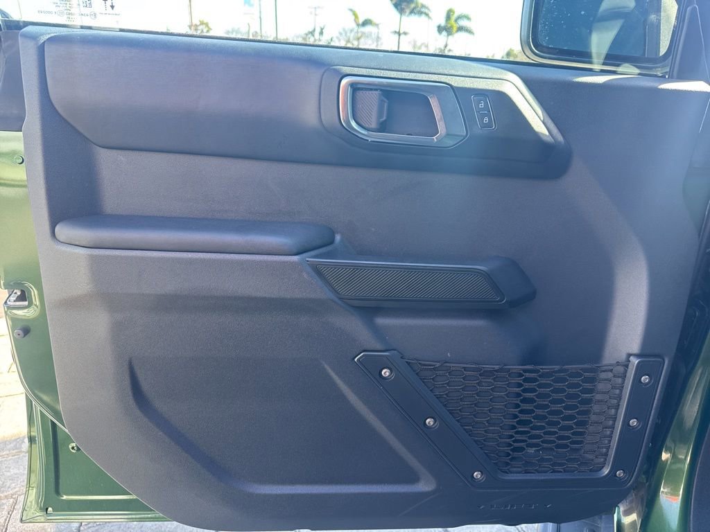 Used 2025 Ford Bronco Outer Banks image 12