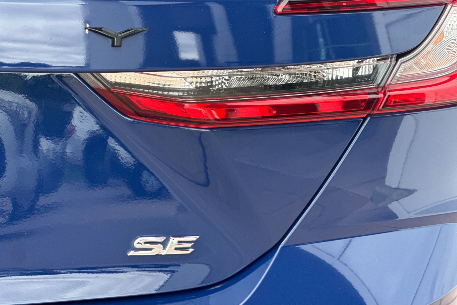 Certified 2025 Toyota Camry SE FWD image 32
