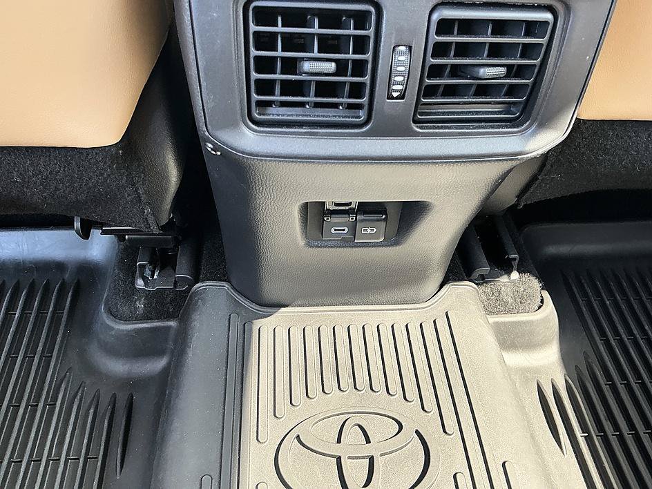 Used 2025 Toyota RAV4 XLE Premium FWD image 23