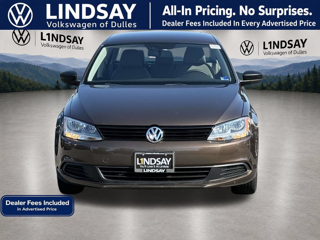 Used 2013 Volkswagen Jetta S FWD image 3