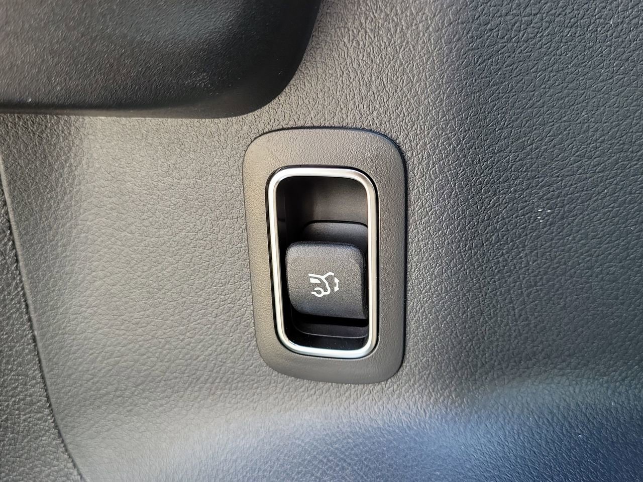 New 2026 Mercedes-Benz GLB 35 AMG 4MATIC image 33